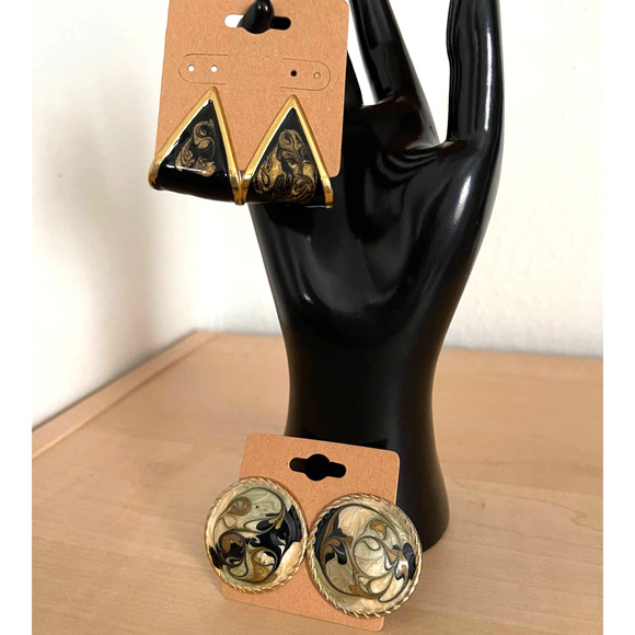Gold Black Vintage Resin Acrylic Pour Earring Set Lot of 2 Triangle Circle Stud - Picture 2 of 6
